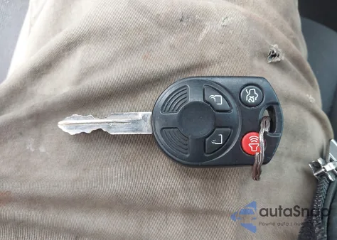 2010 Ford Fusion Se из США, поврежденный, VIN 3FAHP0HA1AR261883